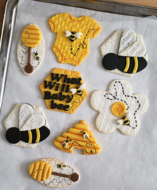 What’s Will Baby Bee (Gender Reveal) Fondant Toppers